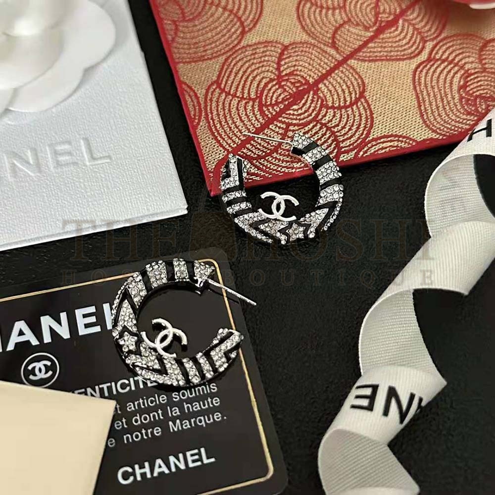 Ch**el Women Hoop Earrings in Metal and Strass Master Quality