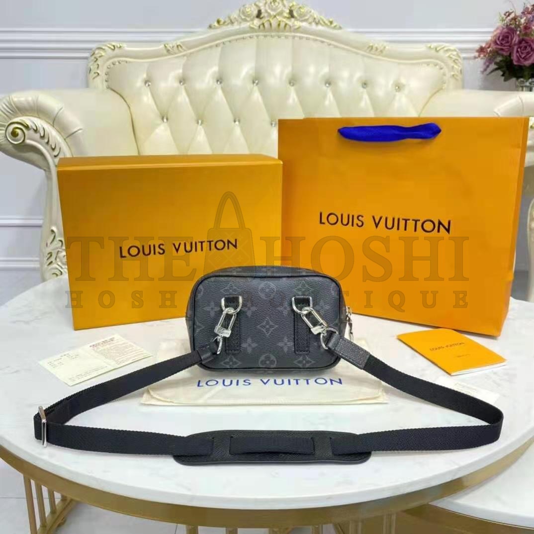 L0vis Vvtt0n LV Men Outdoor Pouch Taigarama Noir Black Coated Canvas Cowhide Leather Master Quality