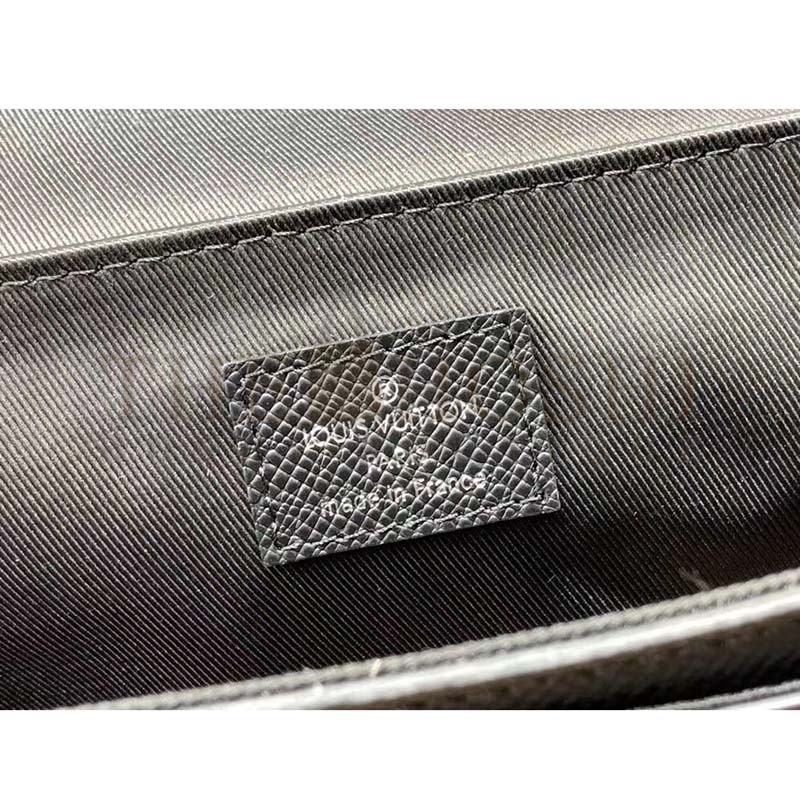 L0vis Vvtt0n LV Men District PM Bag Black Taiga Cowhide Leather Master Quality