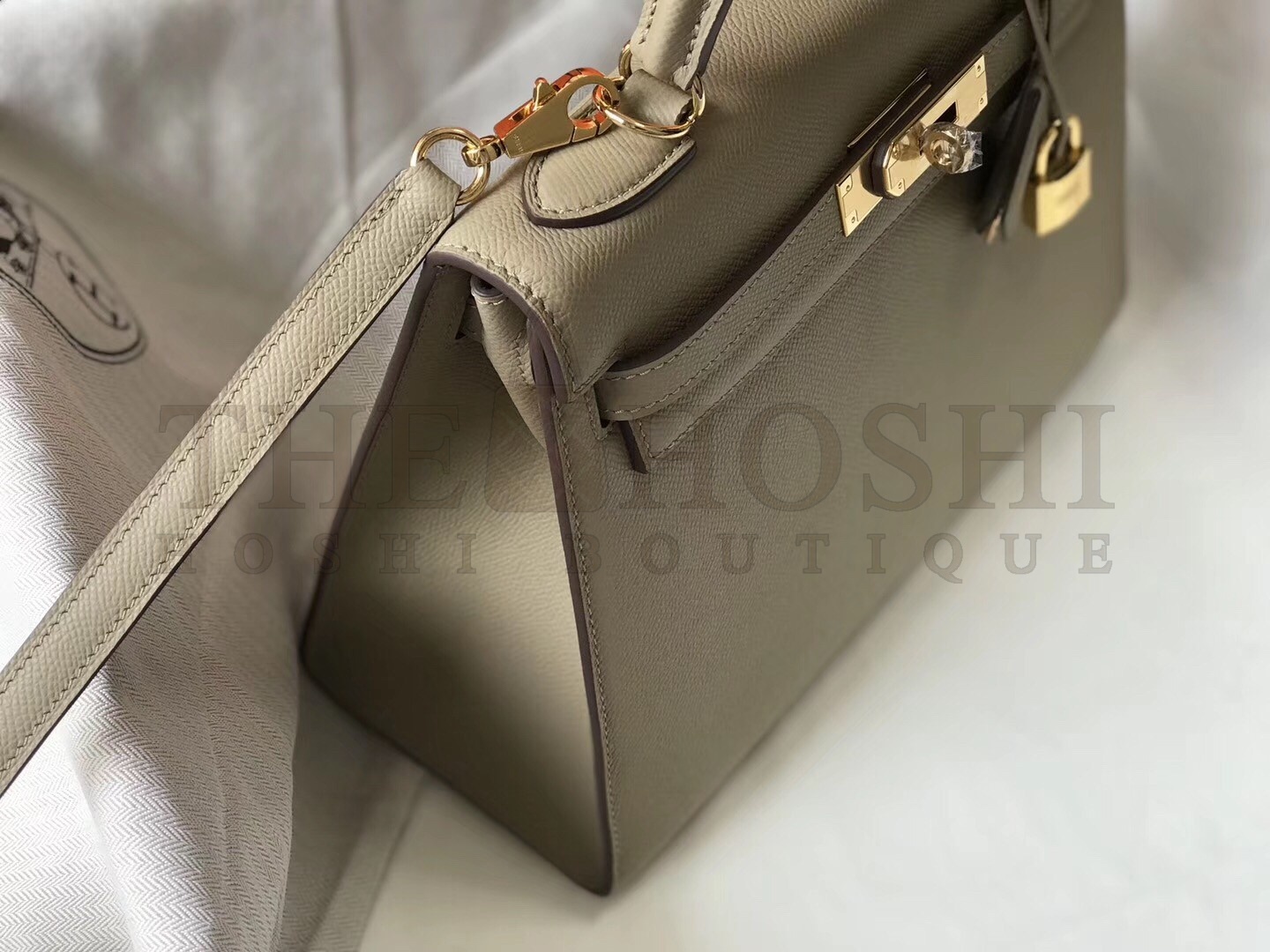 H**me5 Kelly 28cm Sellier Bag In Tourterelle Epsom Leather Master Quality