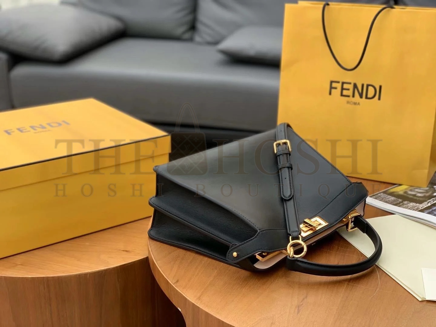 F**di Peekaboo ISeeU Medium Bag In Black Calfskin Master Quality