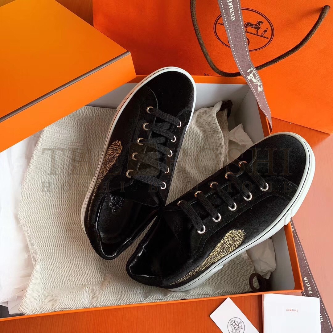 H**me5 Velvet Sneakers In Black Velvet With Embroidered Wing Patch Master Quality