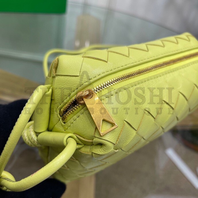 B0tt*ga Ven*ta Loop Mini Bag In Kiwi Intrecciato Lambskin Master Quality