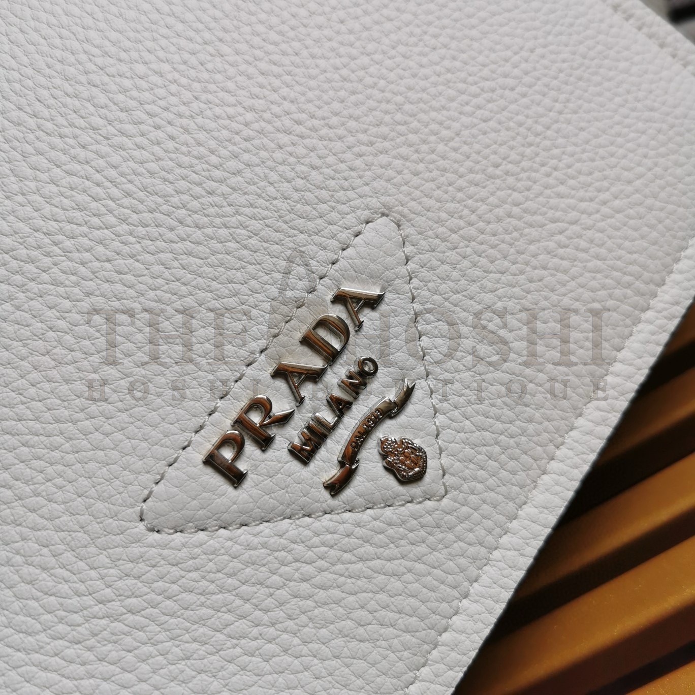 Pra*a Flap Shoulder Bag in White Grained Leather Master Quality
