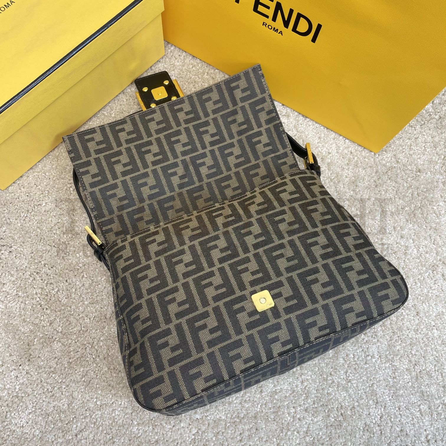 Vintage F**di zucca mamma baguette bag size:29*10.5*21cm Master Quality
