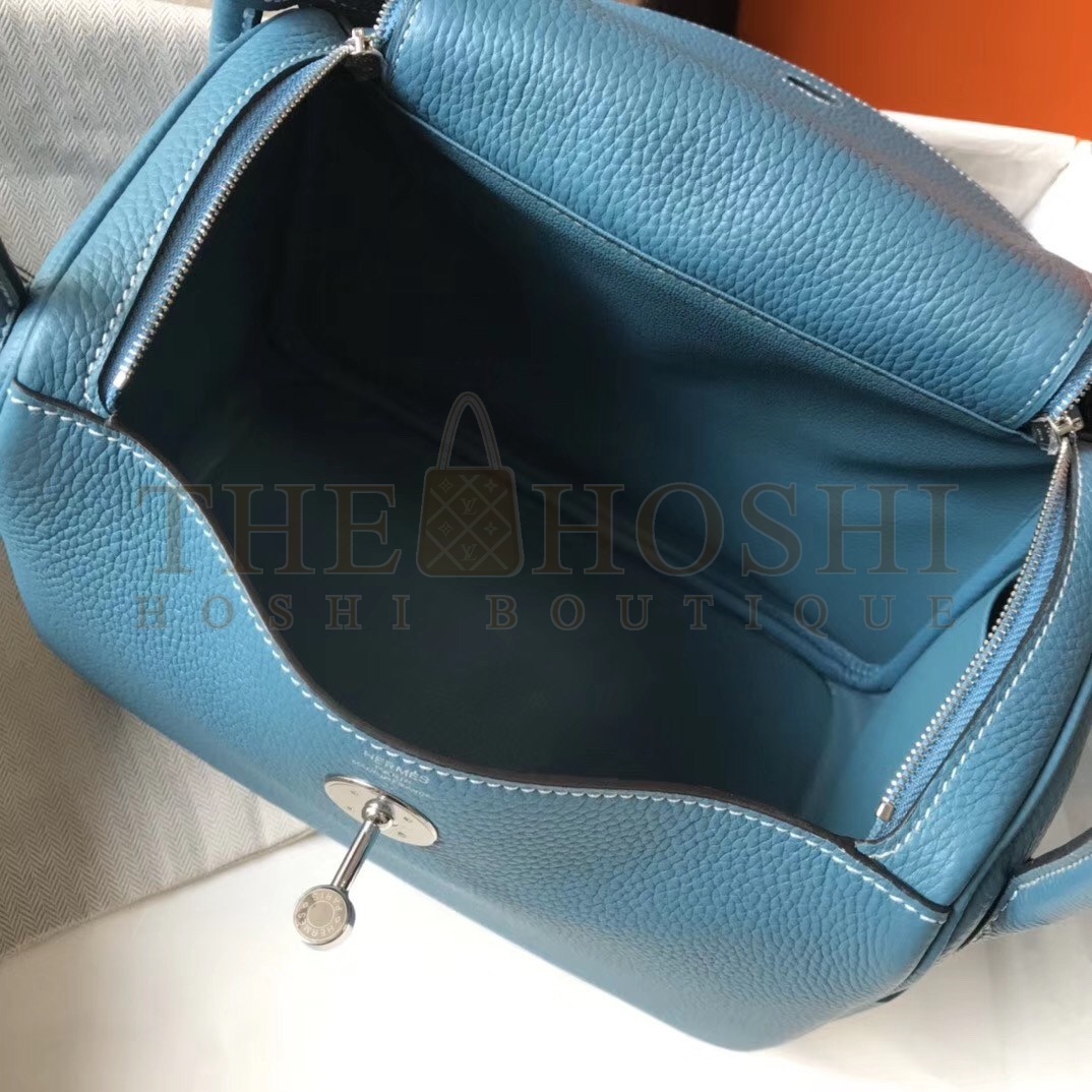 H**me5 Lindy 26cm Bag In Blue Jean Clemence With PHW Master Quality