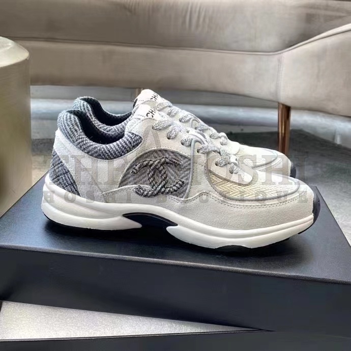 Ch**el Women CC Sneakers Fabric &amp; Suede Calfskin Ivory Light Gray &amp; White 1 Cm Heel Master Quality