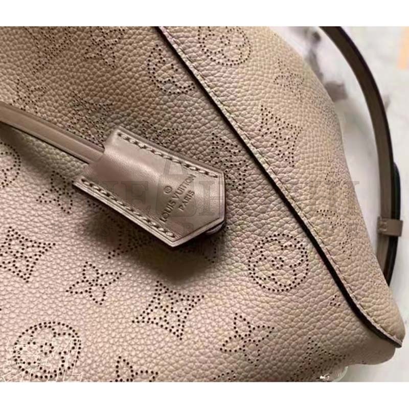 L0vis Vvtt0n LV Women Hina PM Bucket Bag Gray Mahina Perforated Calf Master Quality