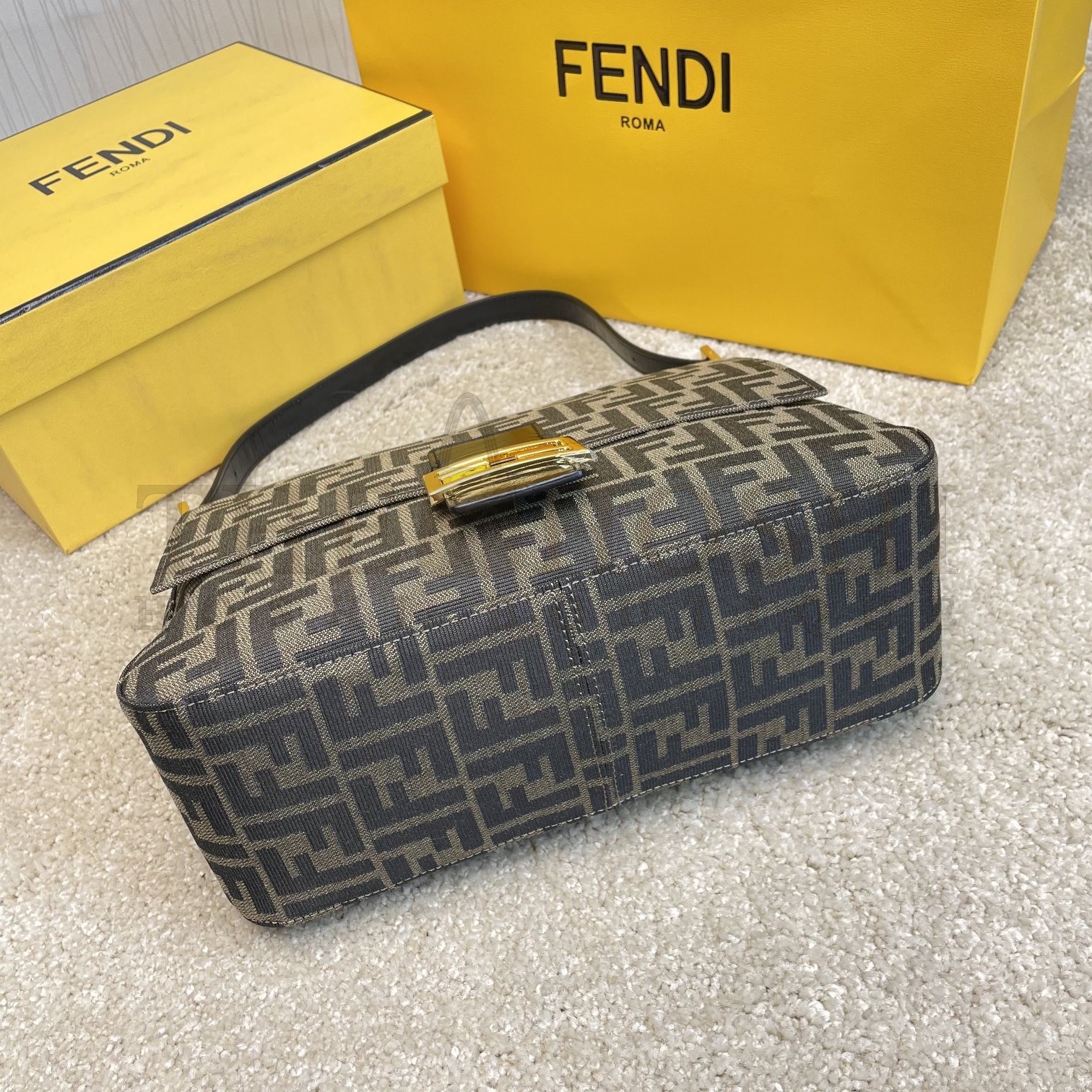 Vintage F**di zucca mamma baguette bag size:29*10.5*21cm Master Quality