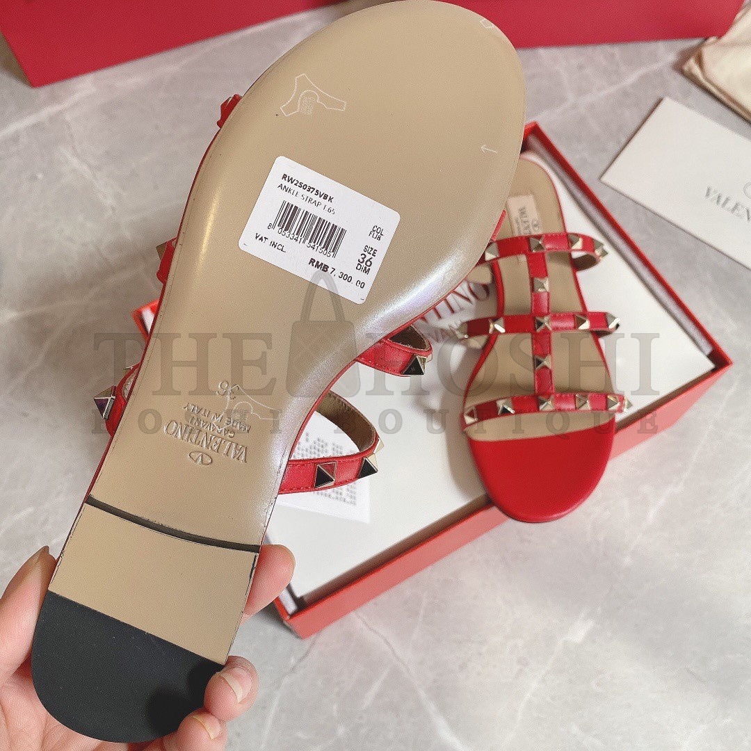 Va1e*ntin0 Garavani Rockstud Flat Sandals In Red Calfskin Master Quality