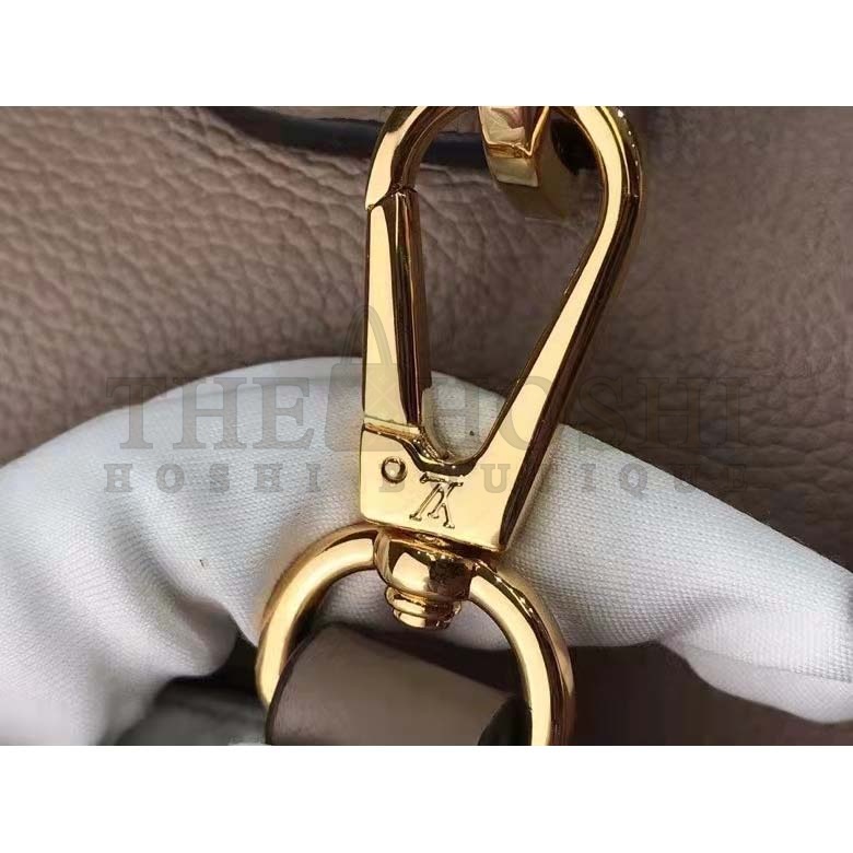 L0vis Vvtt0n LV Women Lockme Ever MM Handbag Beige Soft Grained Calfskin Master Quality