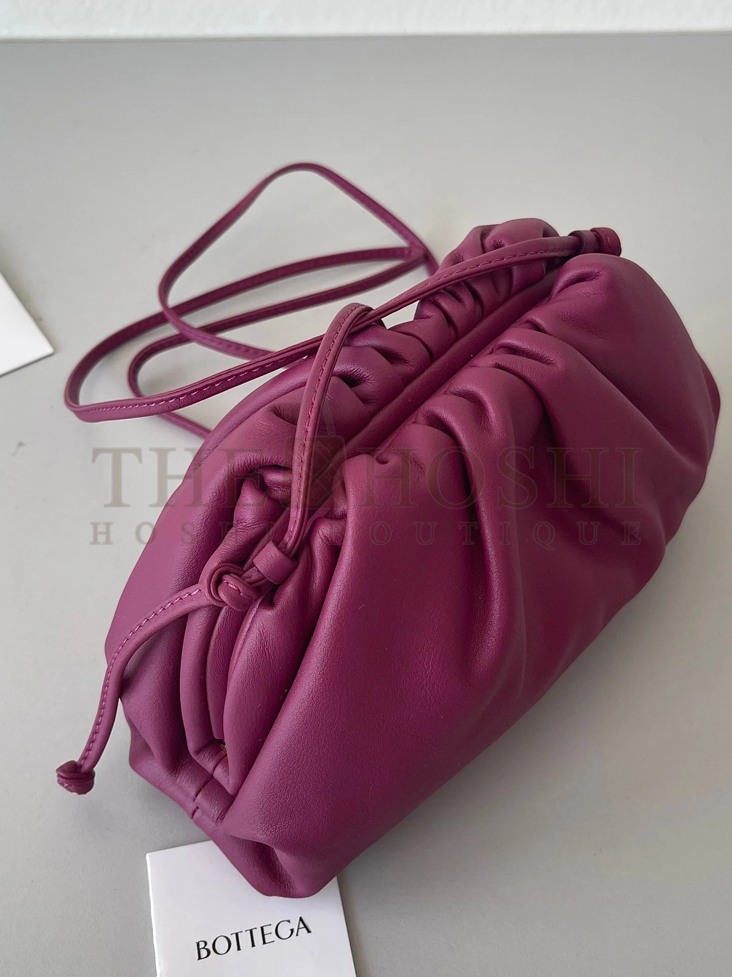 B0tt*ga Ven*ta Mini Pouch with Strap in Cinnabar Calfskin Master Quality