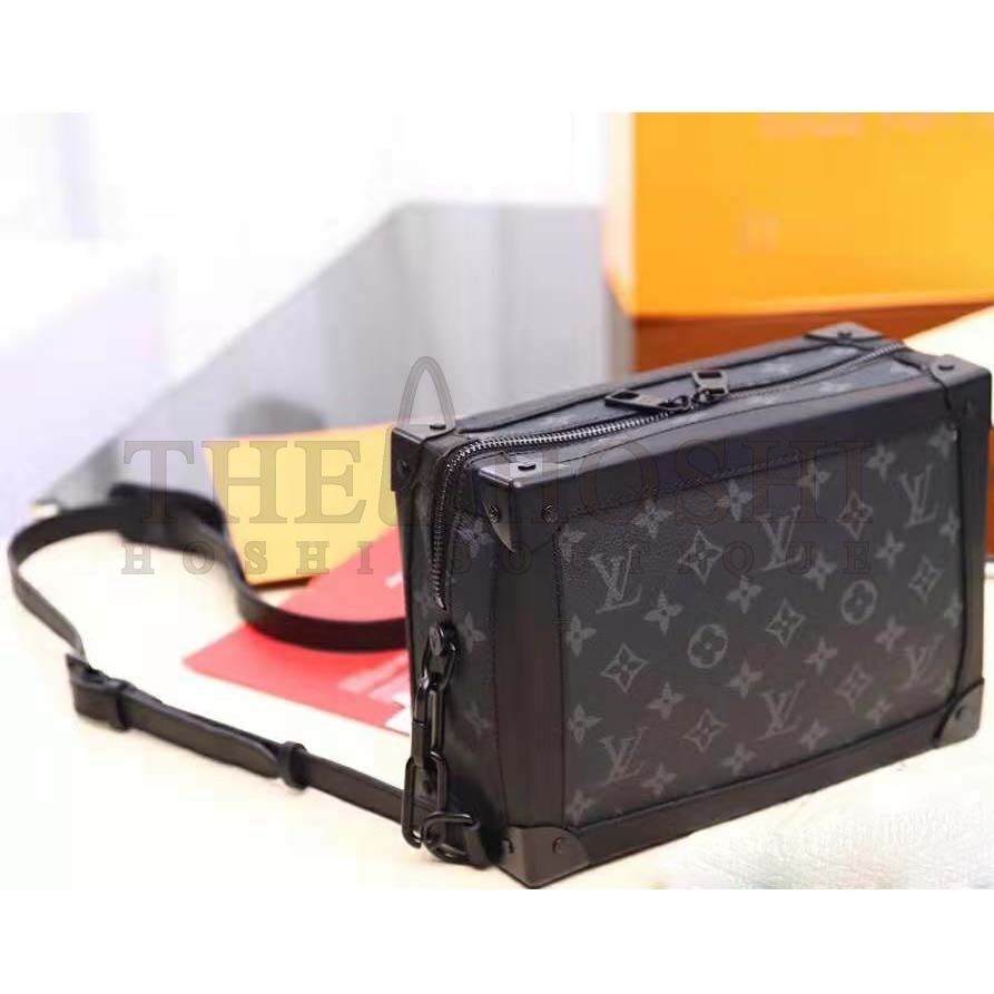 L0vis Vvtt0n LV Men Soft Trunk Soft-Sided Messenger Bag in Monogram Eclipse Canvas-Grey Master Quality