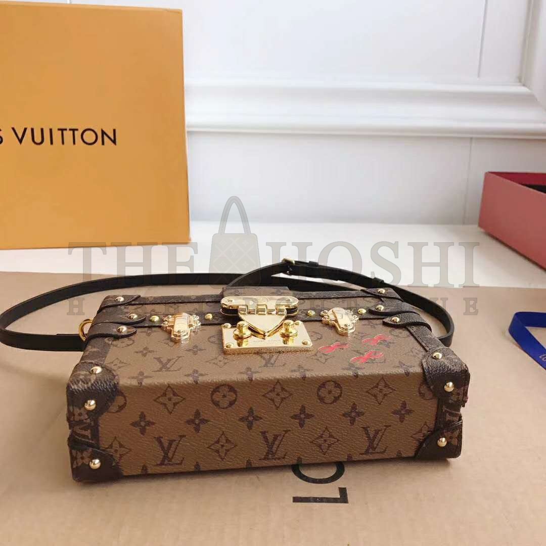 L0vis Vvtt0n LV Women Petite Malle Handbag Monogram Reverse Canvas Master Quality