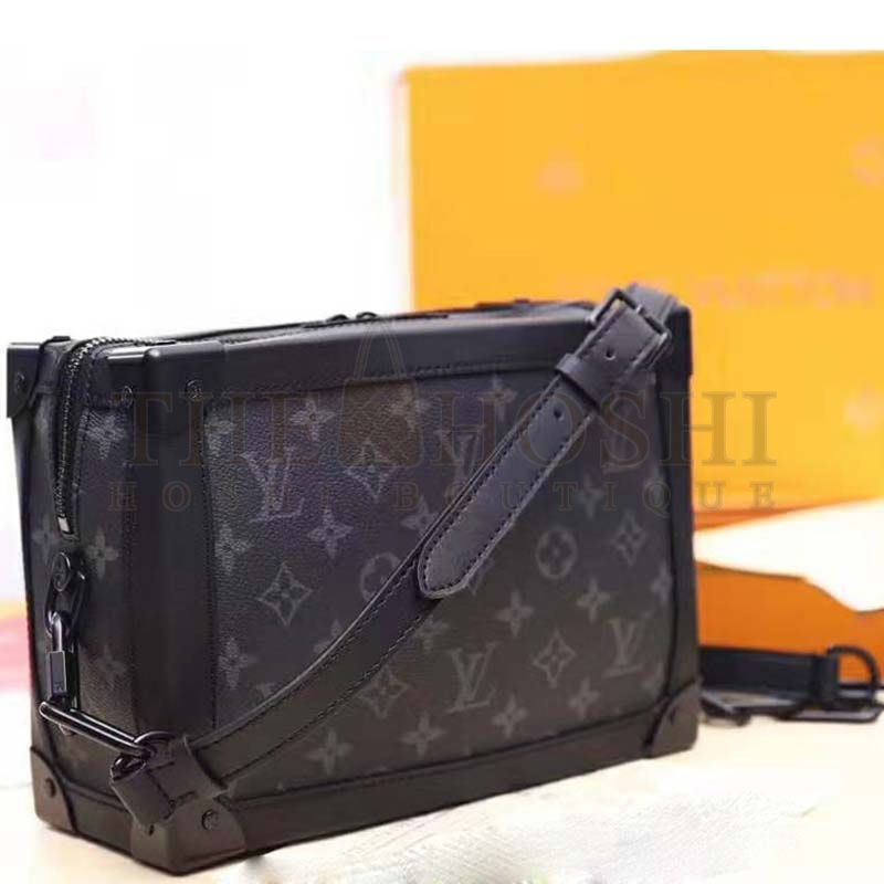 L0vis Vvtt0n LV Men Soft Trunk Soft-Sided Messenger Bag in Monogram Eclipse Canvas-Grey Master Quality