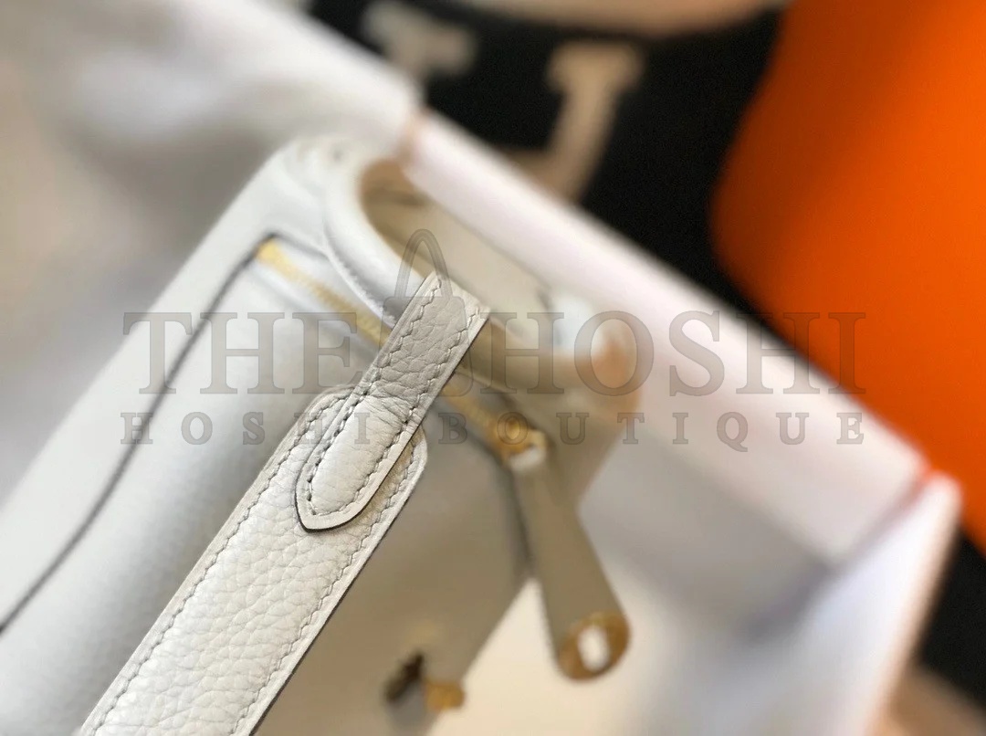 H**me5 Lindy Mini Bag In Pearl Grey Clemence Leather GHW Master Quality