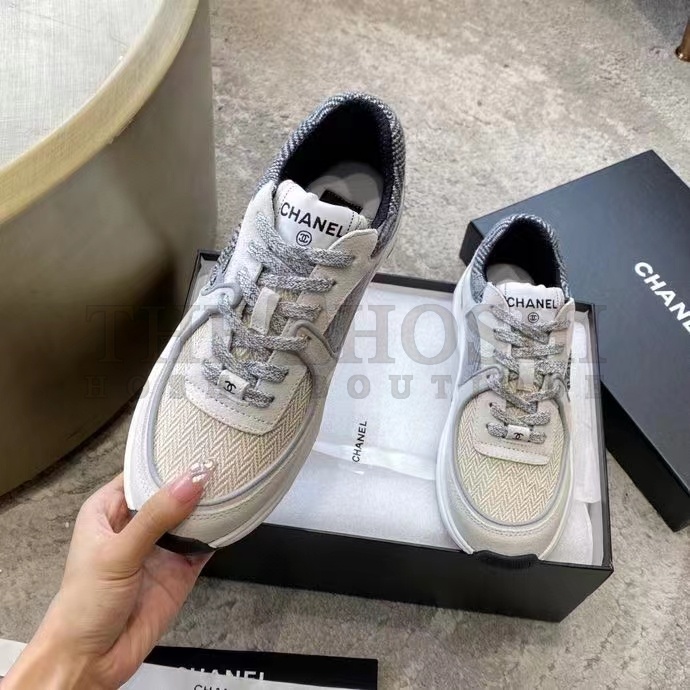 Ch**el Women CC Sneakers Fabric &amp; Suede Calfskin Ivory Light Gray &amp; White 1 Cm Heel Master Quality