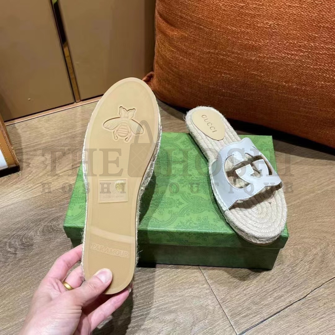 Gvc*1 Unisex Interlocking G Cut-Out Slide Sandals White Leather Flat 2 cm Heel Master Quality