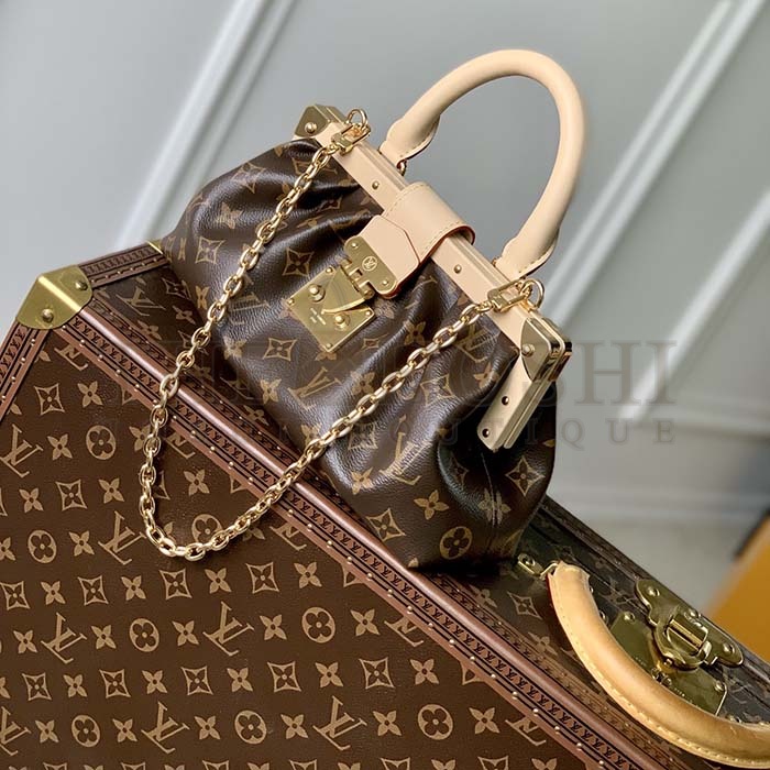 L0vis Vvtt0n LV Women Monogram Clutch Monogram Coated Canvas Calfskin Leather Master Quality