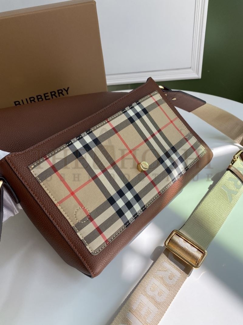 Bv*b*rry Clutch Bags Master Quality