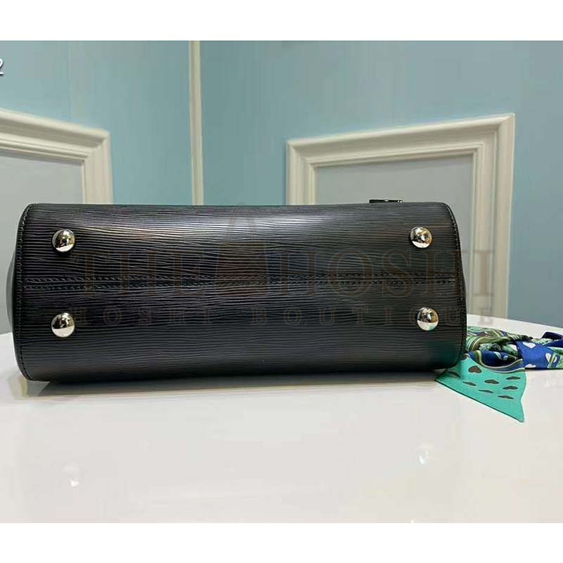 L0vis Vvtt0n LV Women Cluny BB Handbag Epi Grained Cowhide Leather Master Quality
