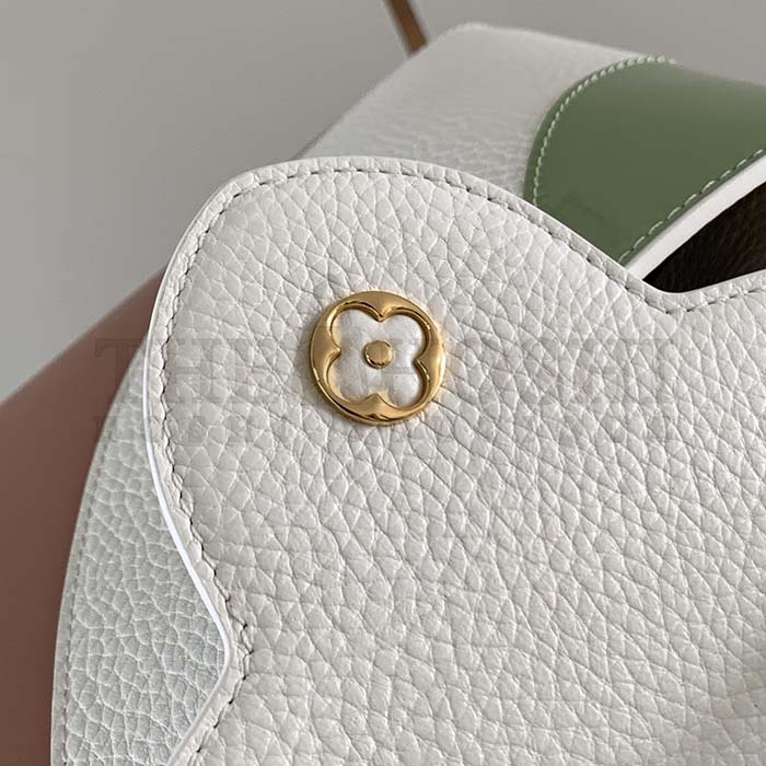 L0vis Vvtt0n LV Women Capucines Mini Handbag Taurillon Patent Leather Smooth Calfskin Master Quality