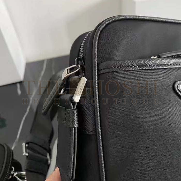 Pra*a Unisex Re-Nylon Saffiano Shoulder Bag Black Zipper Closure Fabric Leather Master Quality
