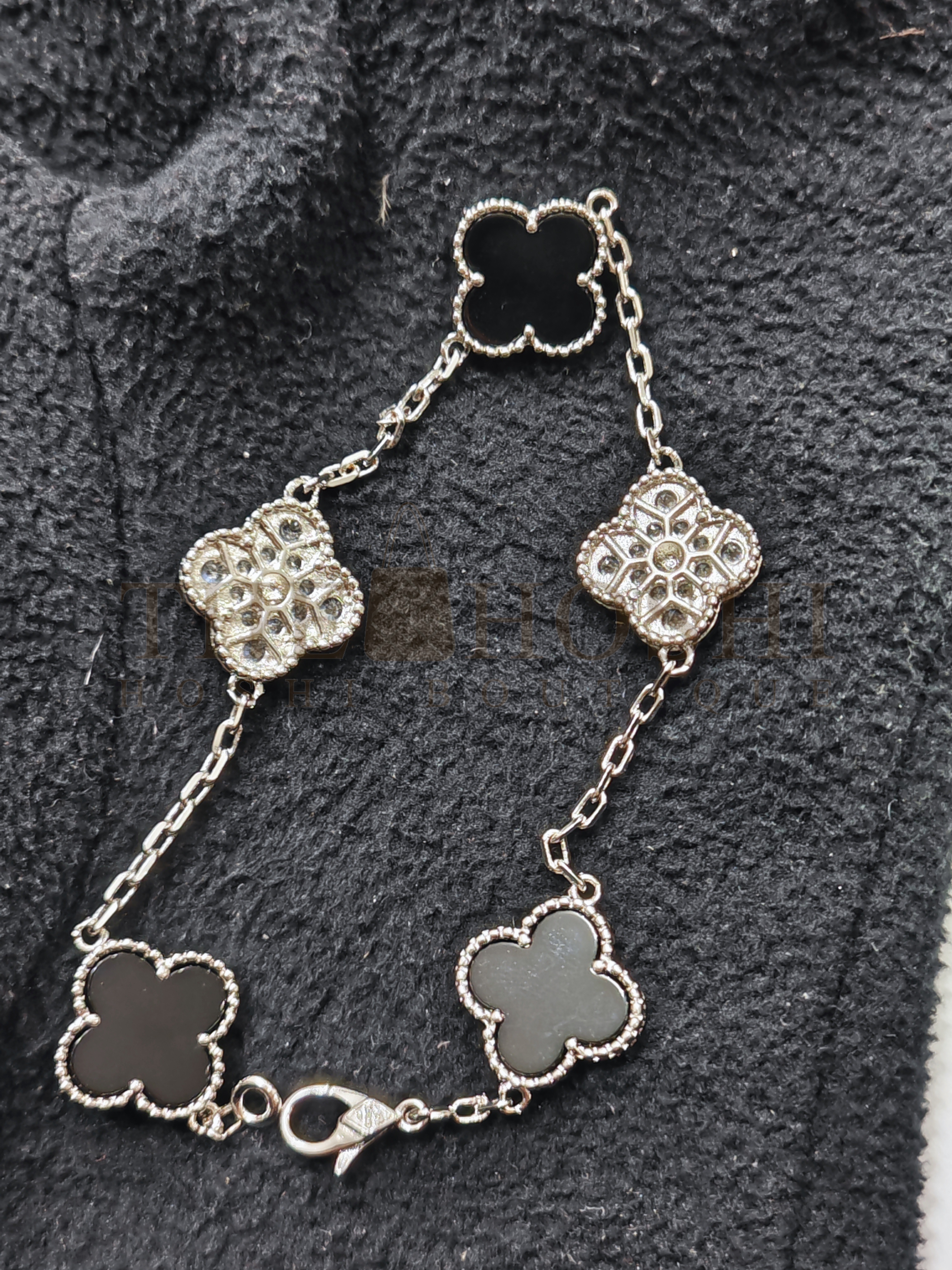 V*n Cl**f & Arpels Clover Bracelet, Vintage Alhambra bracelet, 5 motifs Master Quality