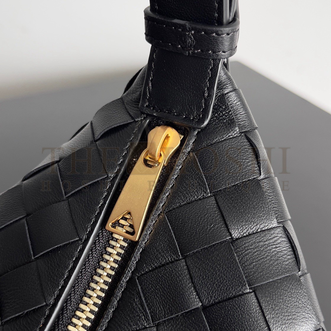 B0tt*ga Ven*ta Mini Wallace Bag in Black Intrecciato Calfskin Master Quality