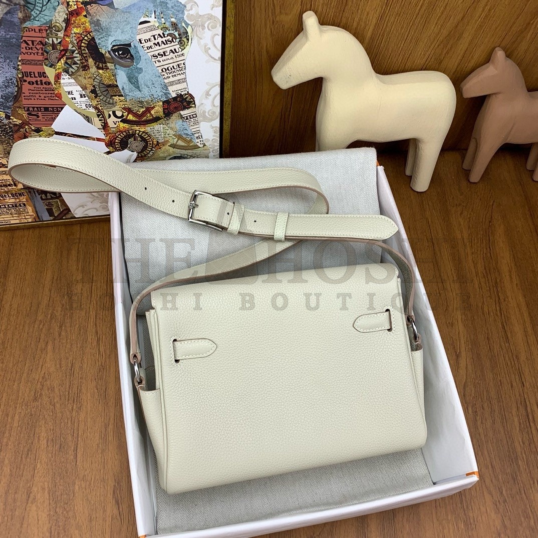 H**me5 Kelly Messenger Bag in Craie Clemence Leather Master Quality