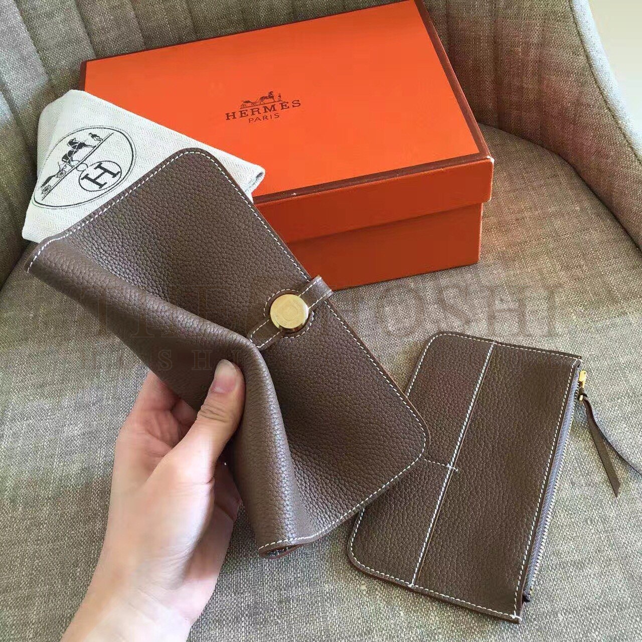 H**me5 Dogon Duo Wallet in Taupe Clemence Leather Master Quality