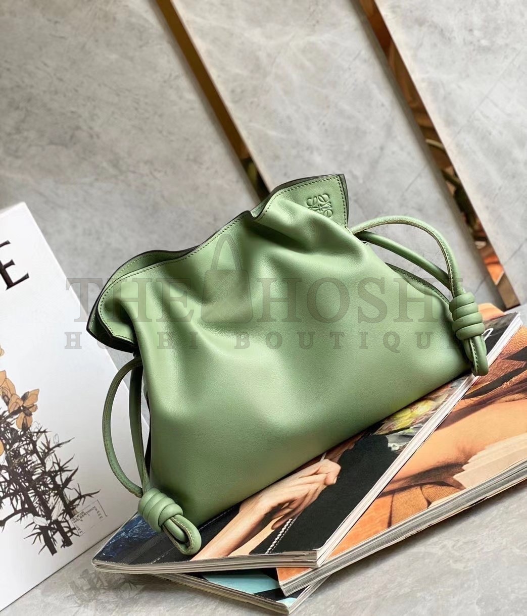 L0ew* Flamenco Clutch Bag In Rosemary Calfskin Master Quality