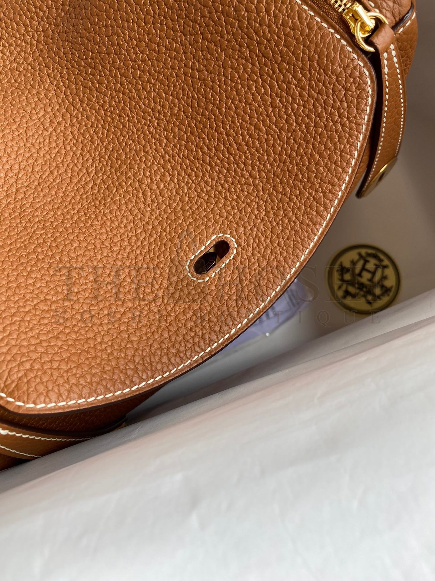 H**me5 Lindy 26 Handmade Bag In Gold Clemence Leather Master Quality