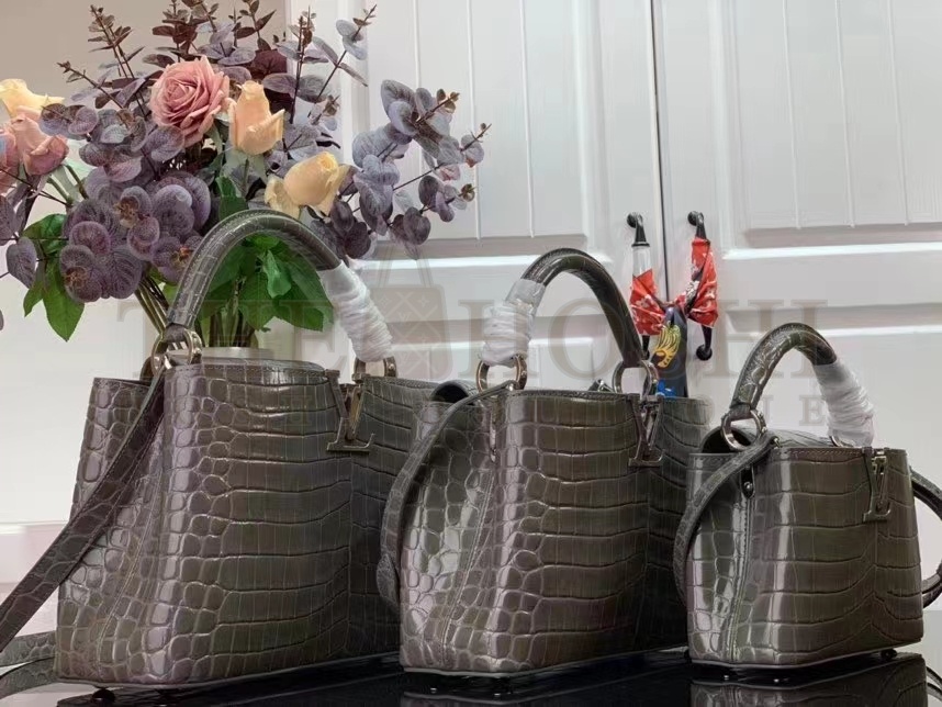 L0vis Vvtt0n LV Women Capucines BB Handbag Grey Crocodilien Brillant Savoir Faire Master Quality