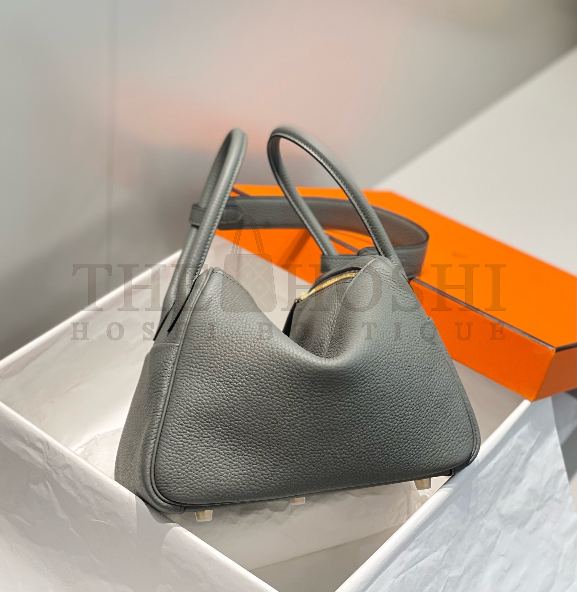 H**me5 Lindy 26cm Bag In Gris Meyer Clemence Leather GHW Master Quality