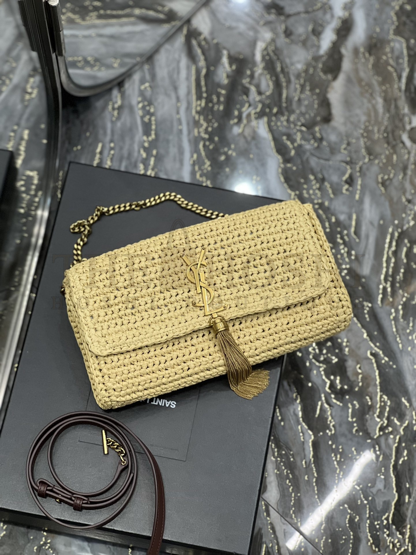 Sa1nt Lau*nt Y51 Kate Woven Shoulder Bag – Natural Raffia, Leather Strap, Size 26 x 13.5 x 4.5 cm Master Quality