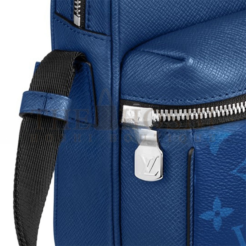 L0vis Vvtt0n OUTDOOR MESSENGER M30242 (25.5*18*5cm) Master Quality